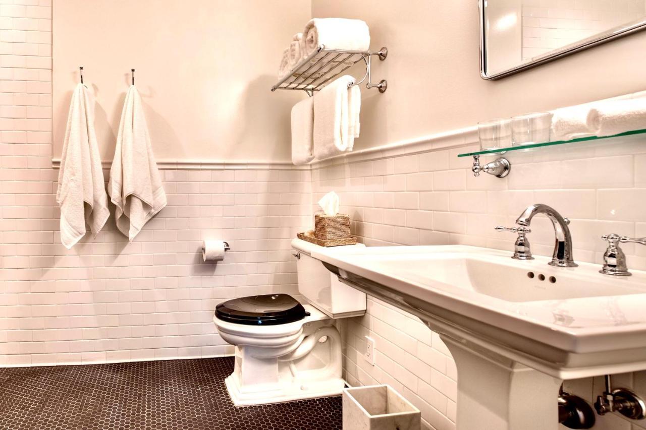 Vine & Sand--Southold Ny'S Newest B&B Экстерьер фото