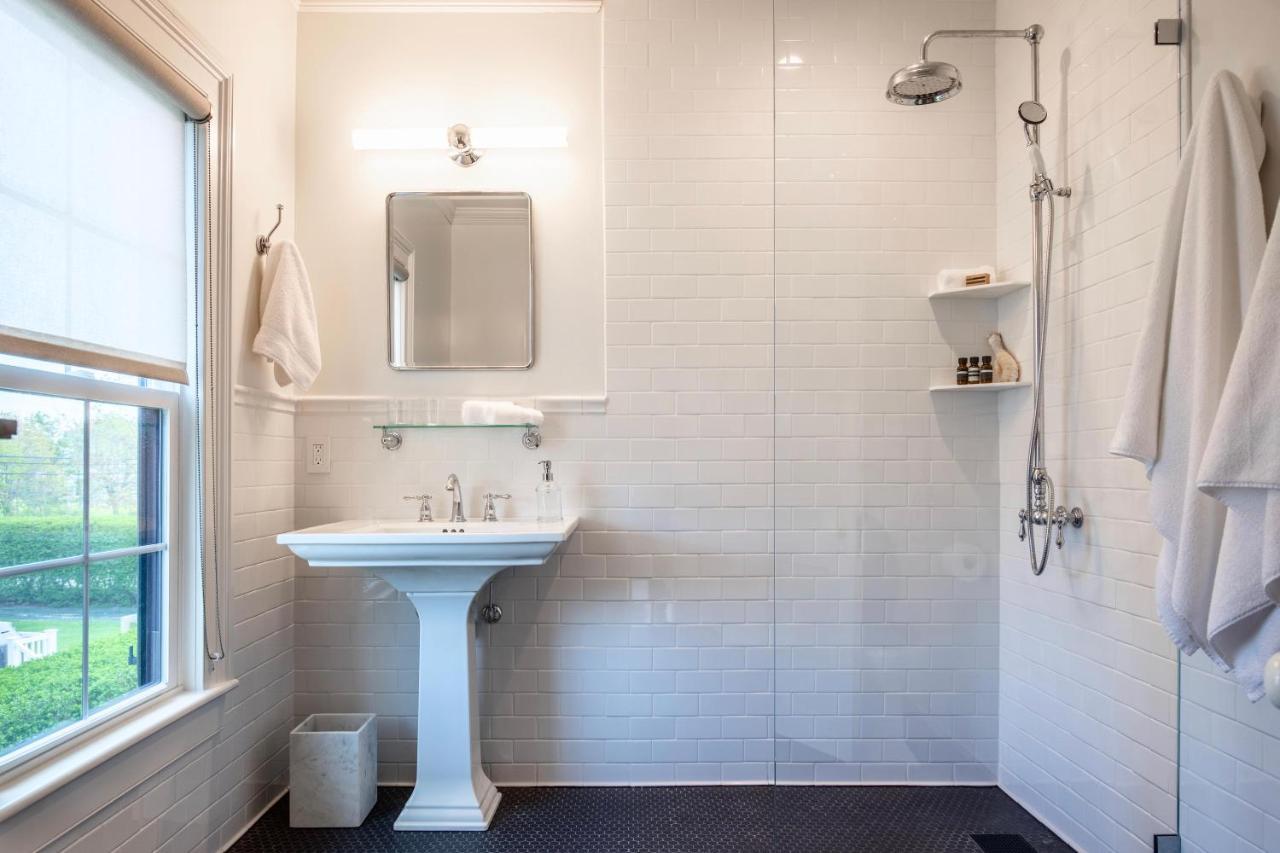 Vine & Sand--Southold Ny'S Newest B&B Экстерьер фото